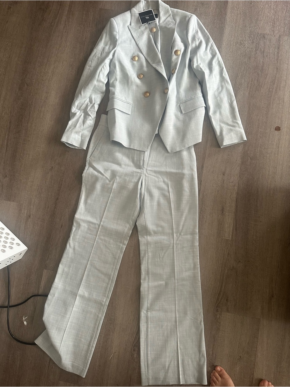 Melanie Lyne Women's Light Blue Double-Breasted Suit Jacket & Trousers - Picture 5 of 10